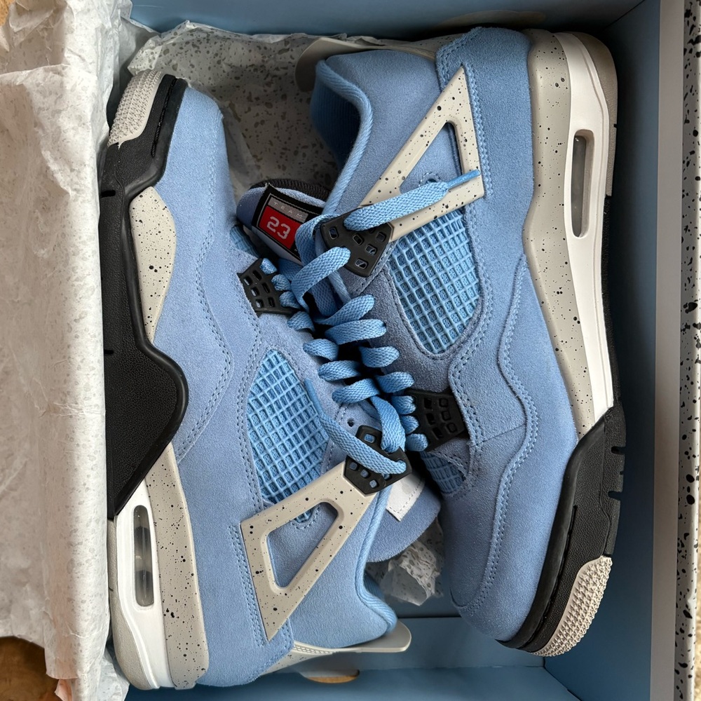 Jordan 4 Retro University Blue Sneakers